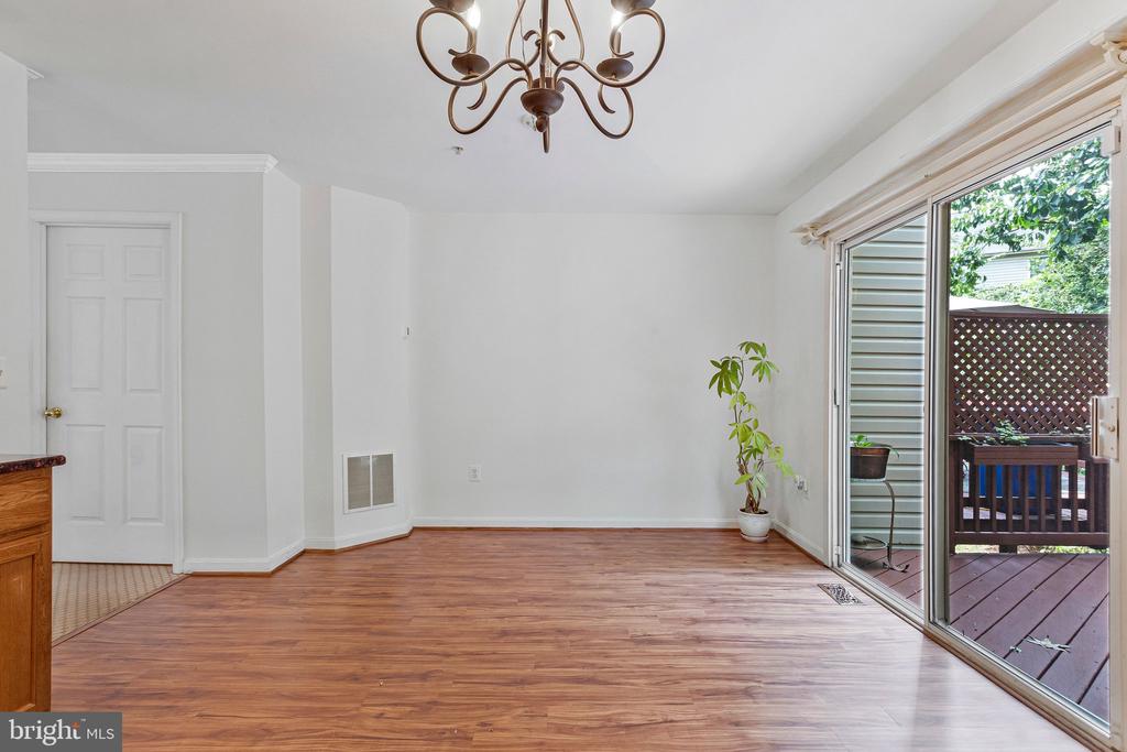 616 BELLERIVE COURT Unit: 85