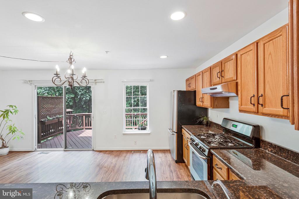 616 BELLERIVE COURT Unit: 85