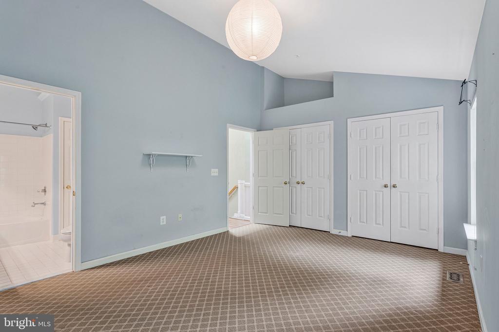 616 BELLERIVE COURT Unit: 85