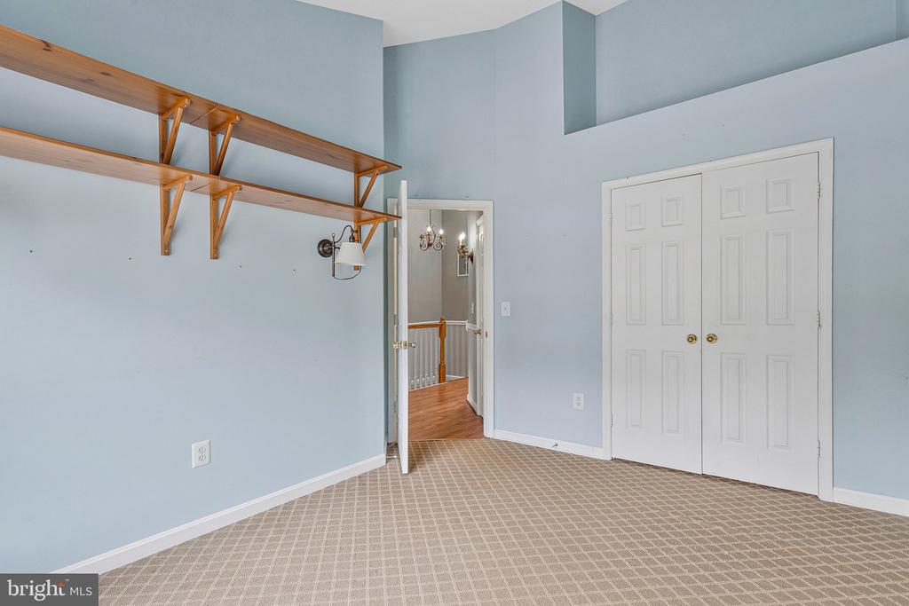 616 BELLERIVE COURT Unit: 85