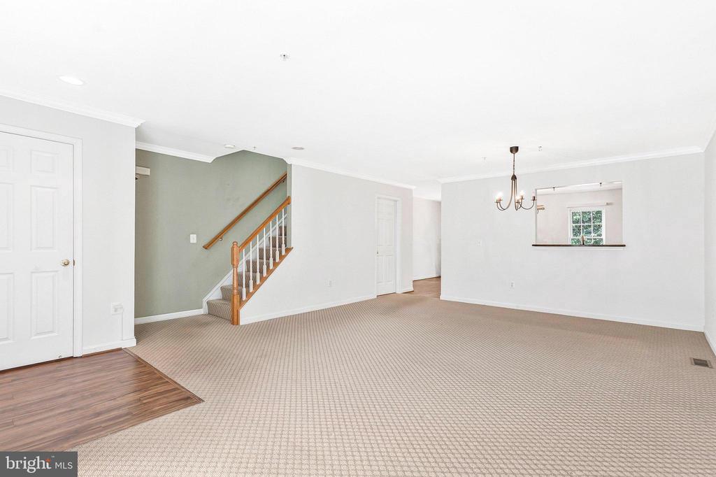 616 BELLERIVE COURT Unit: 85