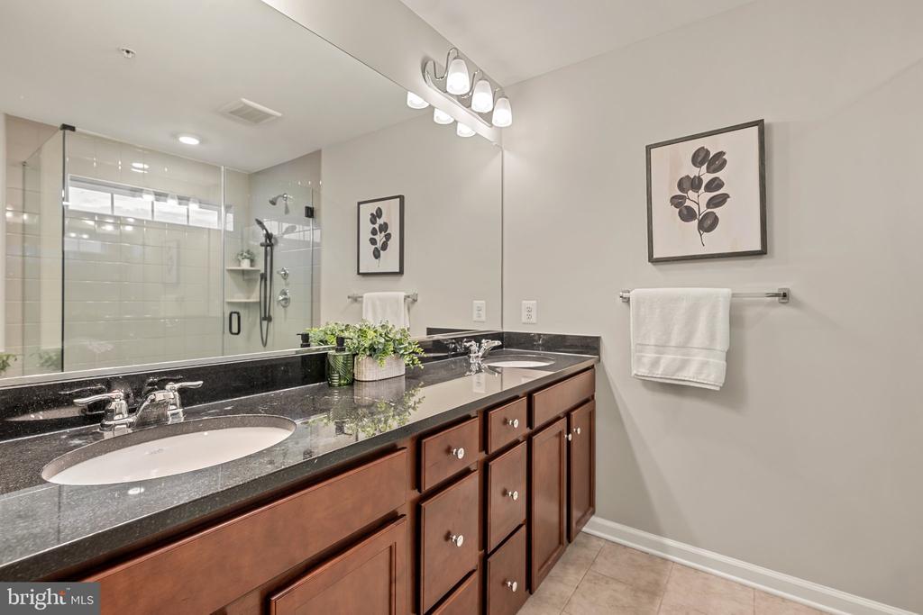 2802 WAVERLY CREEK LN Unit: 36