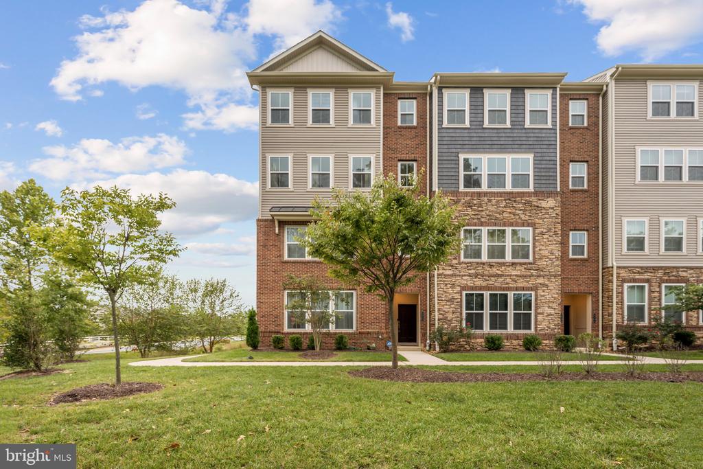 2802 WAVERLY CREEK LN Unit: 36