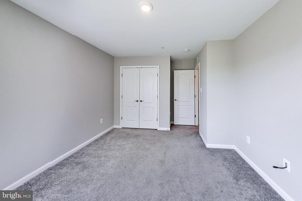 2802 WAVERLY CREEK LN Unit: 36