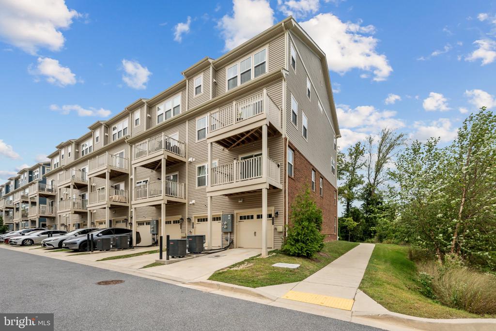 2802 WAVERLY CREEK LN Unit: 36
