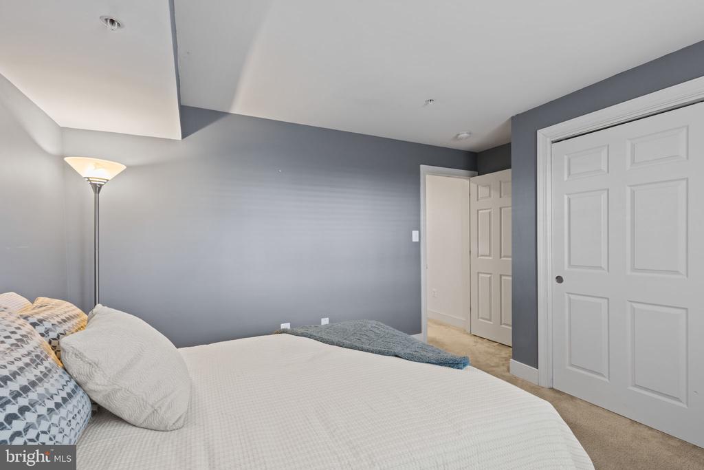3105 Rendsburg Ct