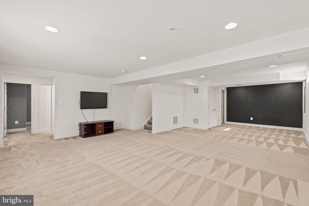 3105 Rendsburg Ct