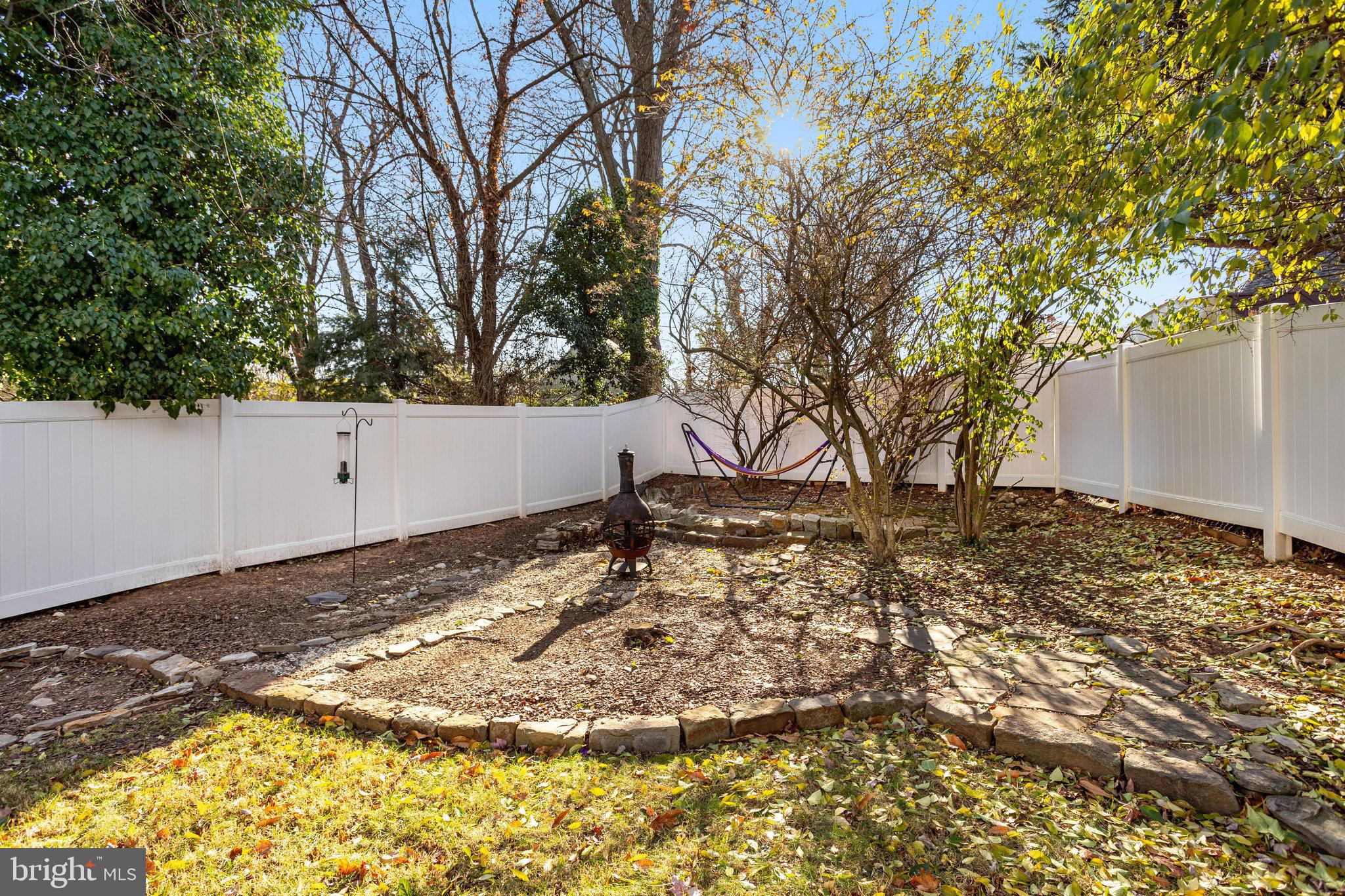 5706 Denfield ROAD