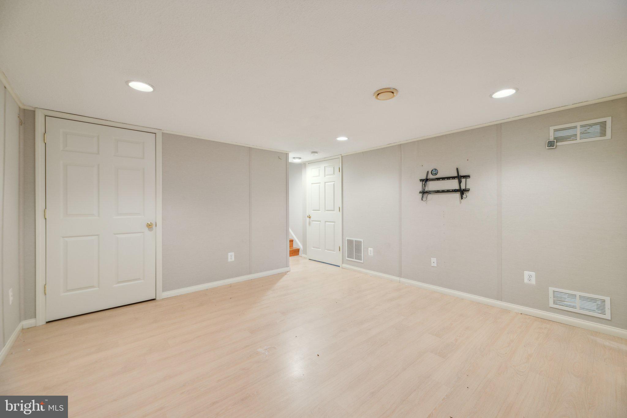 5311 Manorfield Rd