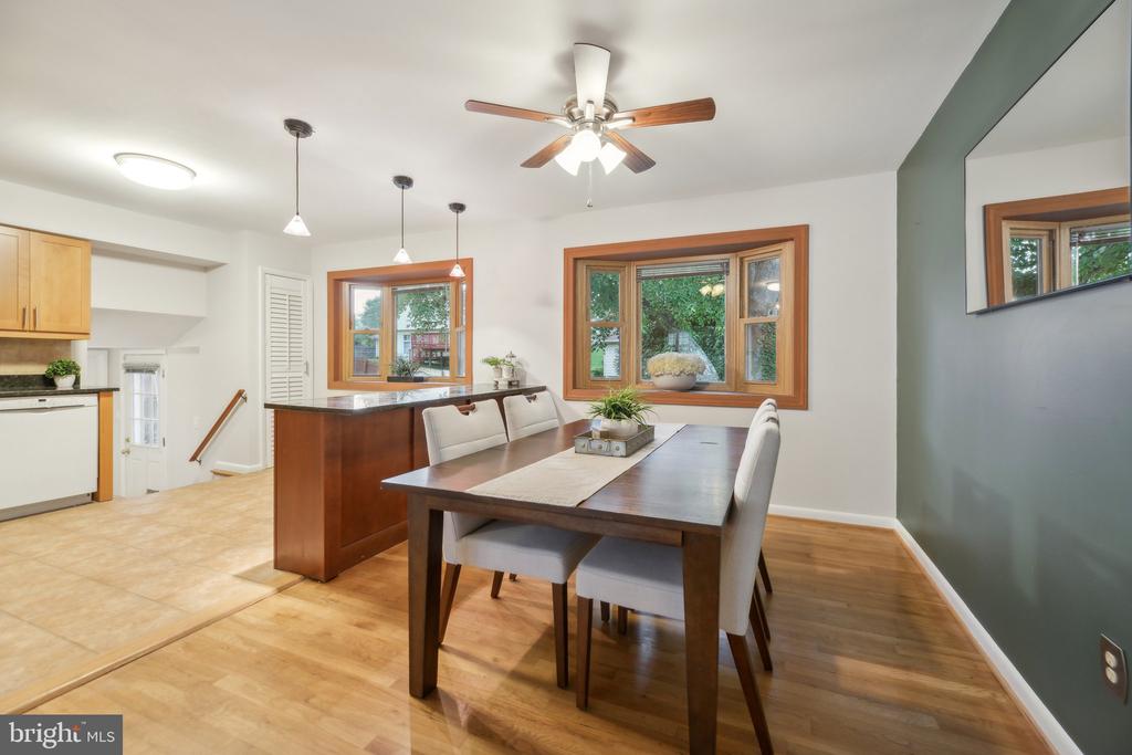 5311 Manorfield Rd