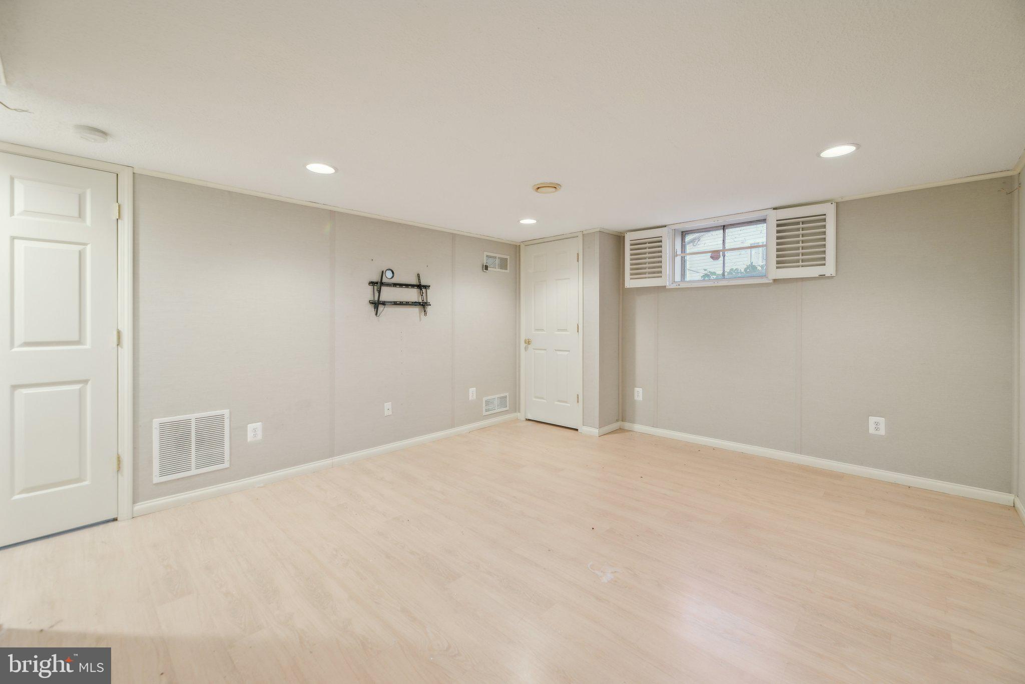 5311 Manorfield Rd