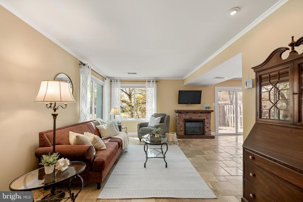 18702 GINGER COURT