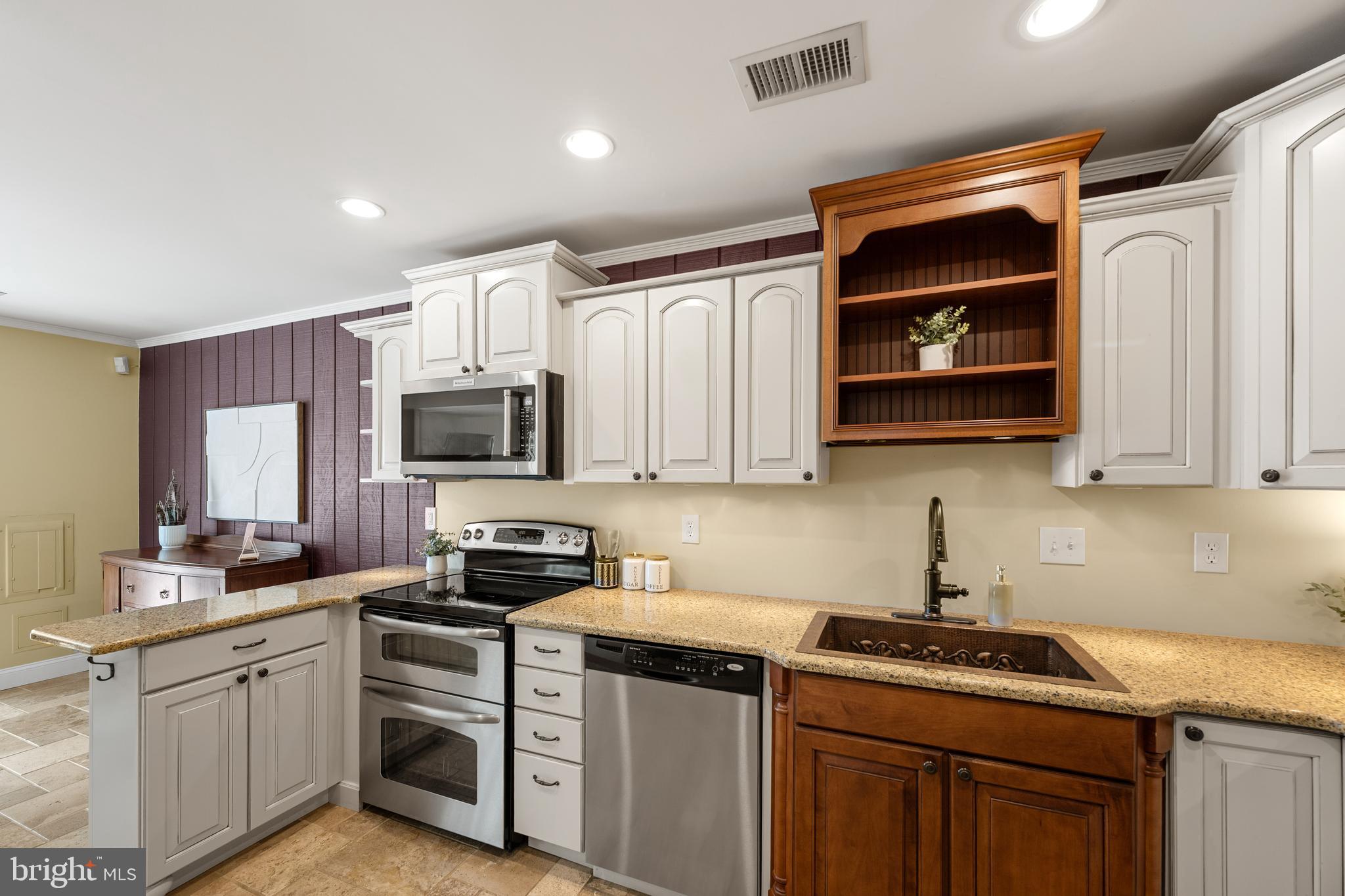 18702 GINGER COURT