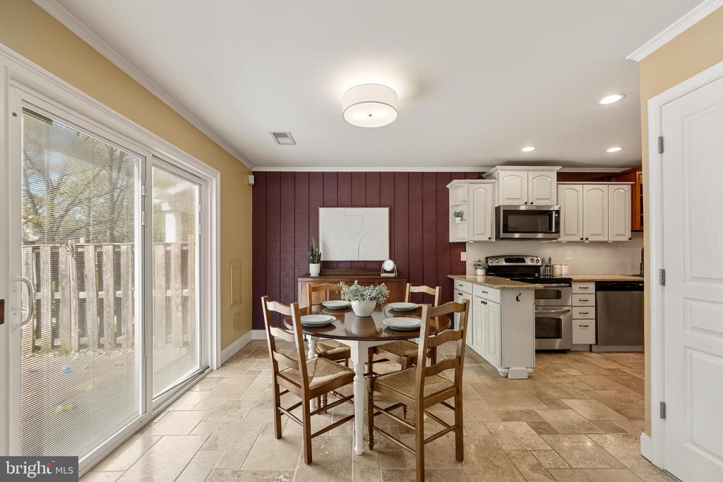 18702 GINGER COURT