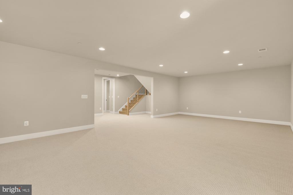 9725 LANTANA WAY