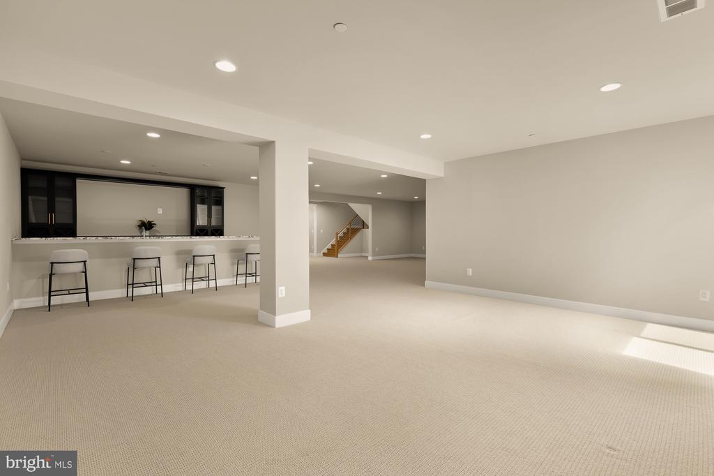 9725 LANTANA WAY