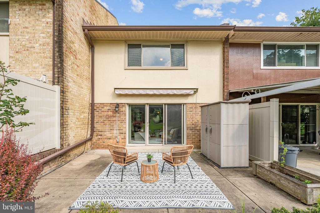 3250 GLENEAGLES DRIVE Unit: 104-B
