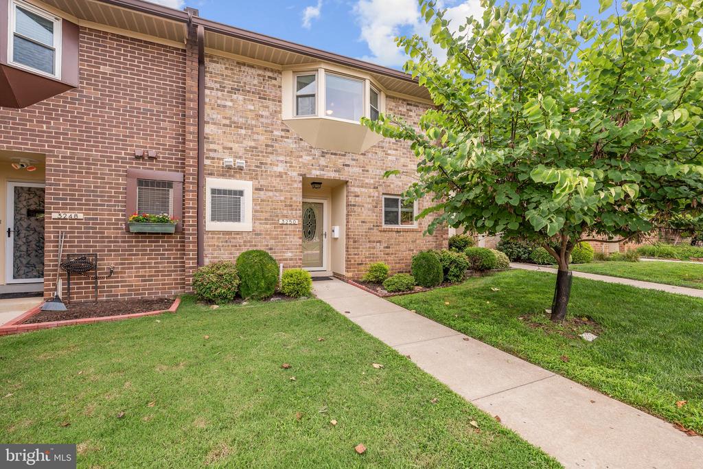 3250 GLENEAGLES DRIVE Unit: 104-B