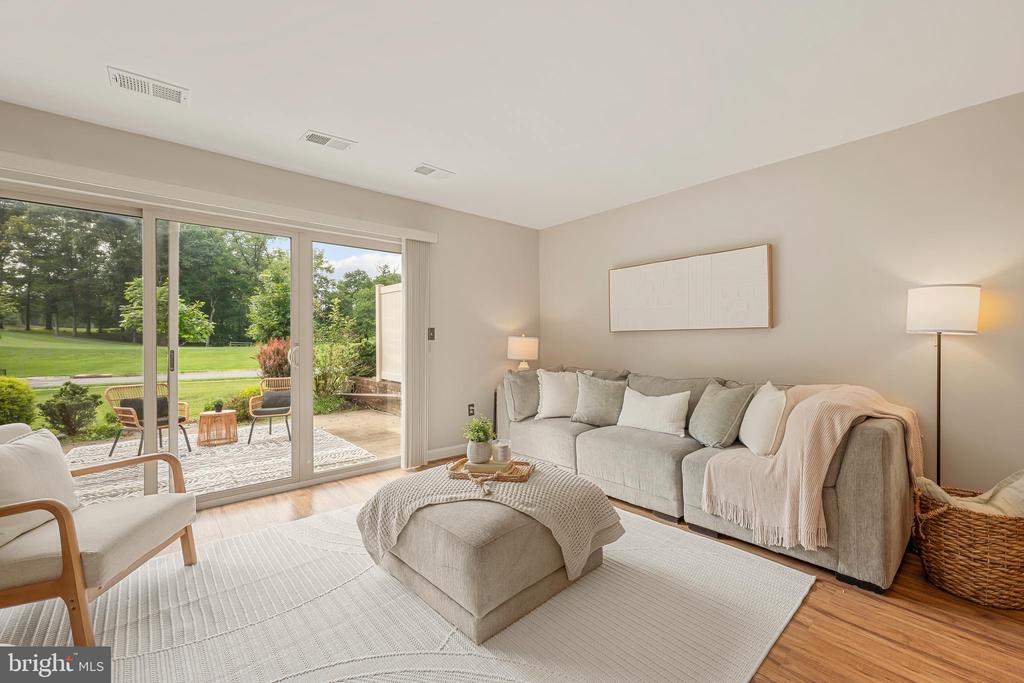 3250 GLENEAGLES DRIVE Unit: 104-B