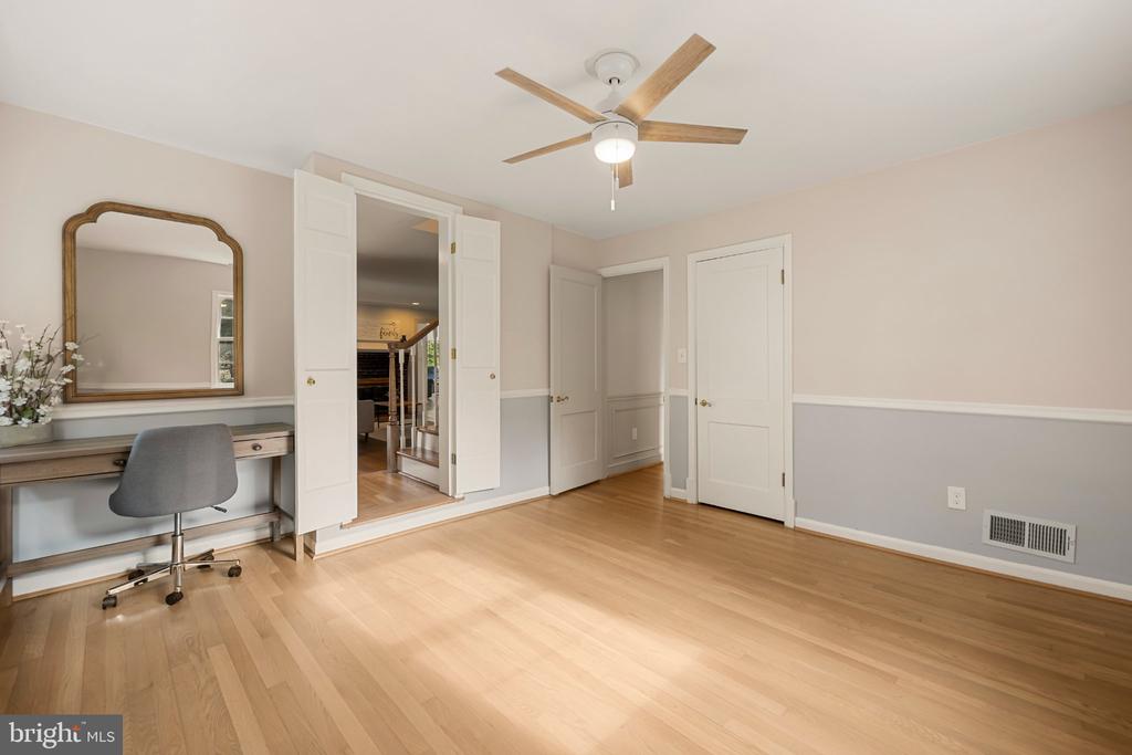 1750 OVERLOOK DRIVE