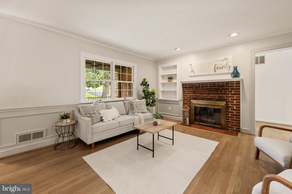 1750 OVERLOOK DRIVE