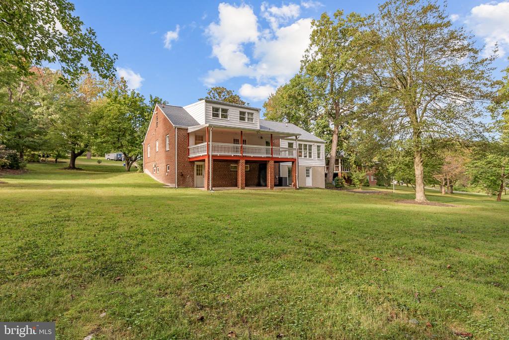1750 OVERLOOK DRIVE