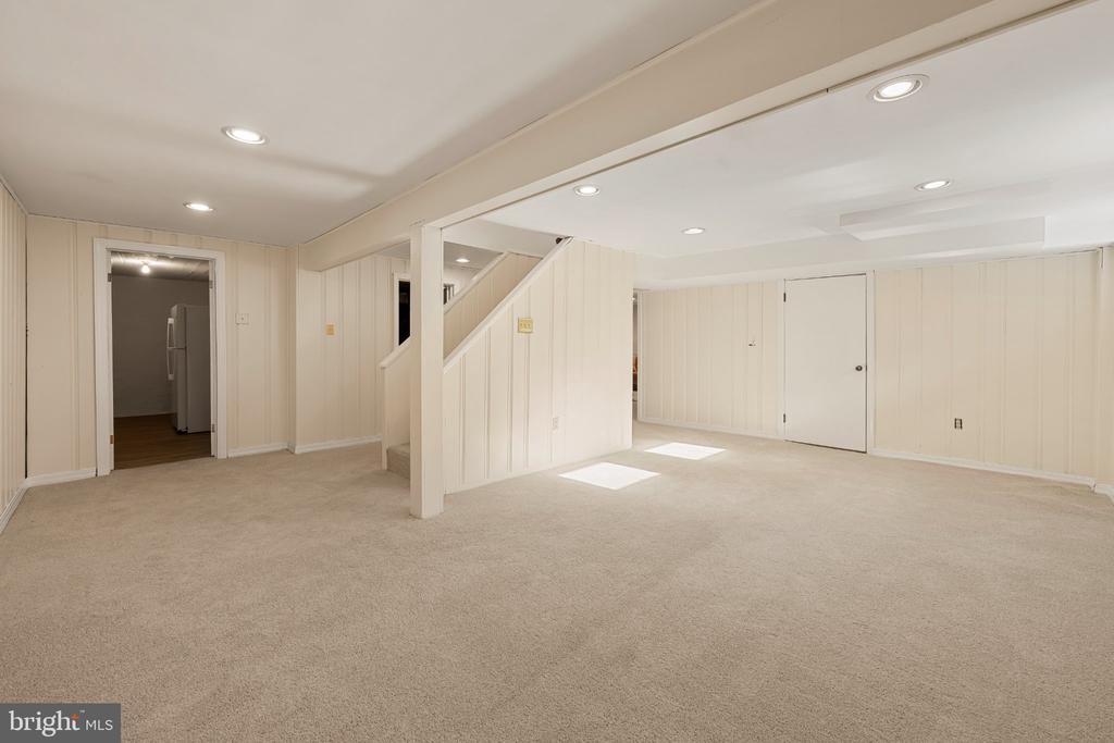 1750 OVERLOOK DRIVE