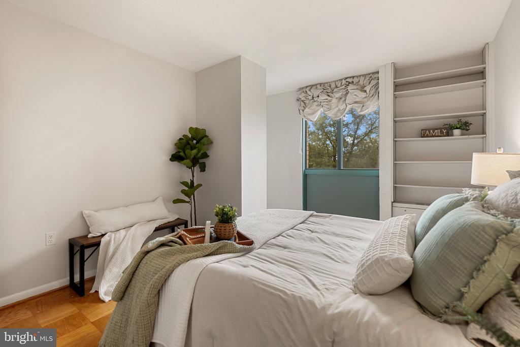 4242 E WEST HIGHWAY Unit: 506
