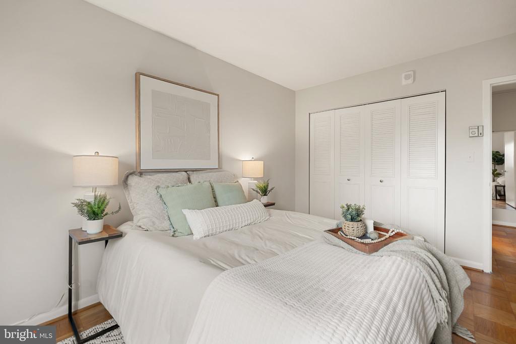 4242 E WEST HIGHWAY Unit: 506