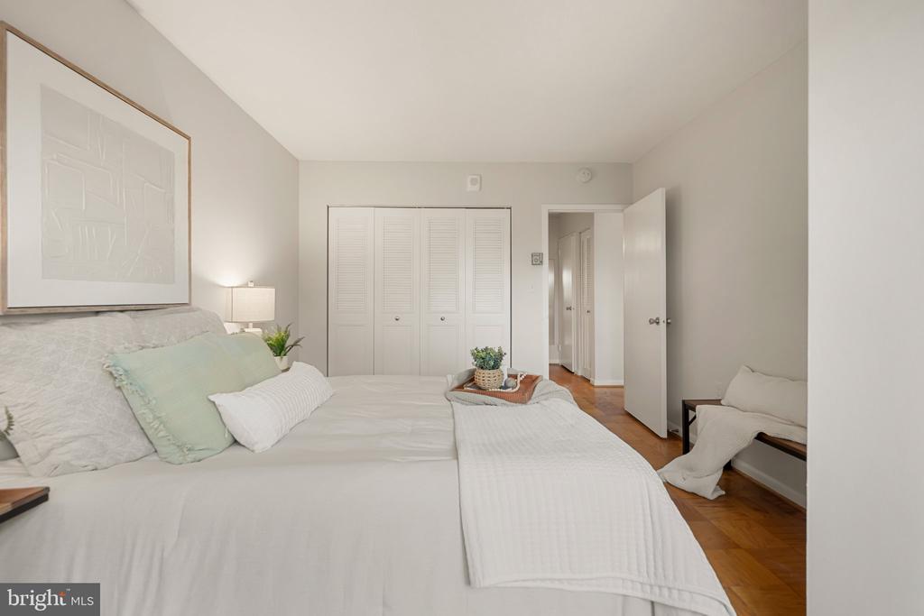4242 E WEST HIGHWAY Unit: 506