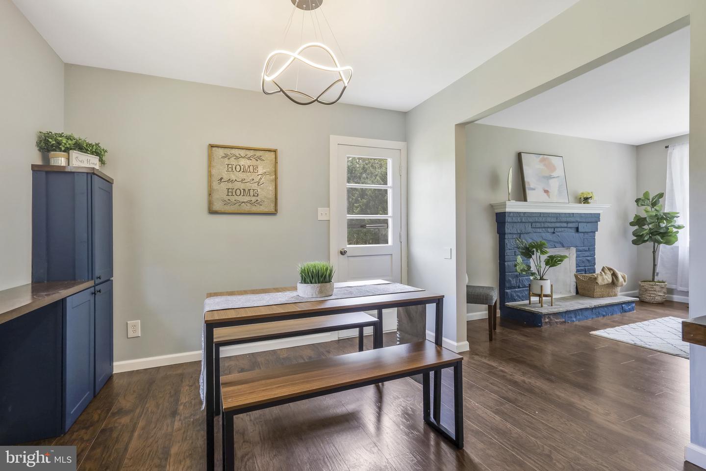 13121 Fort Washington ROAD