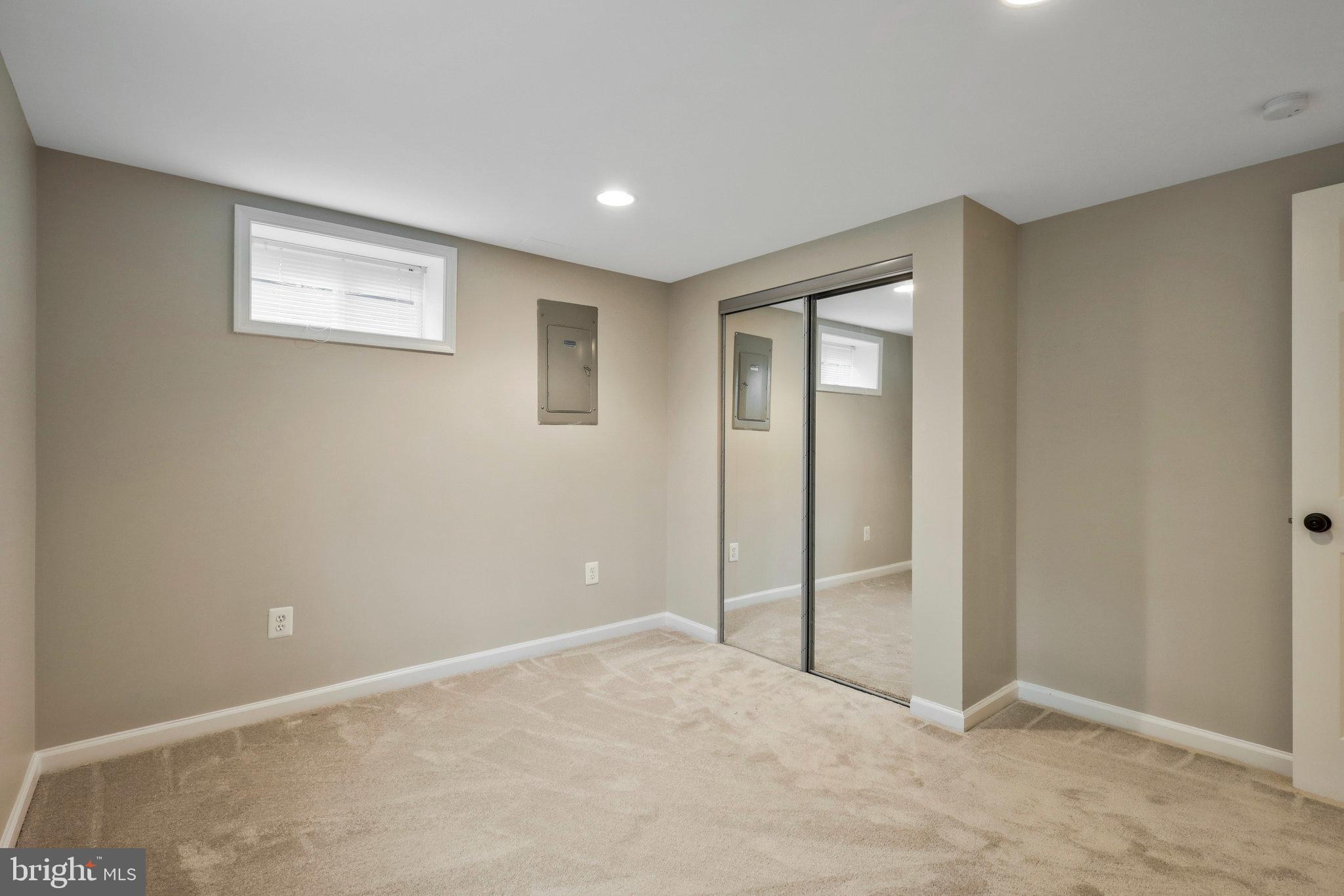 2411 Brooks Dr