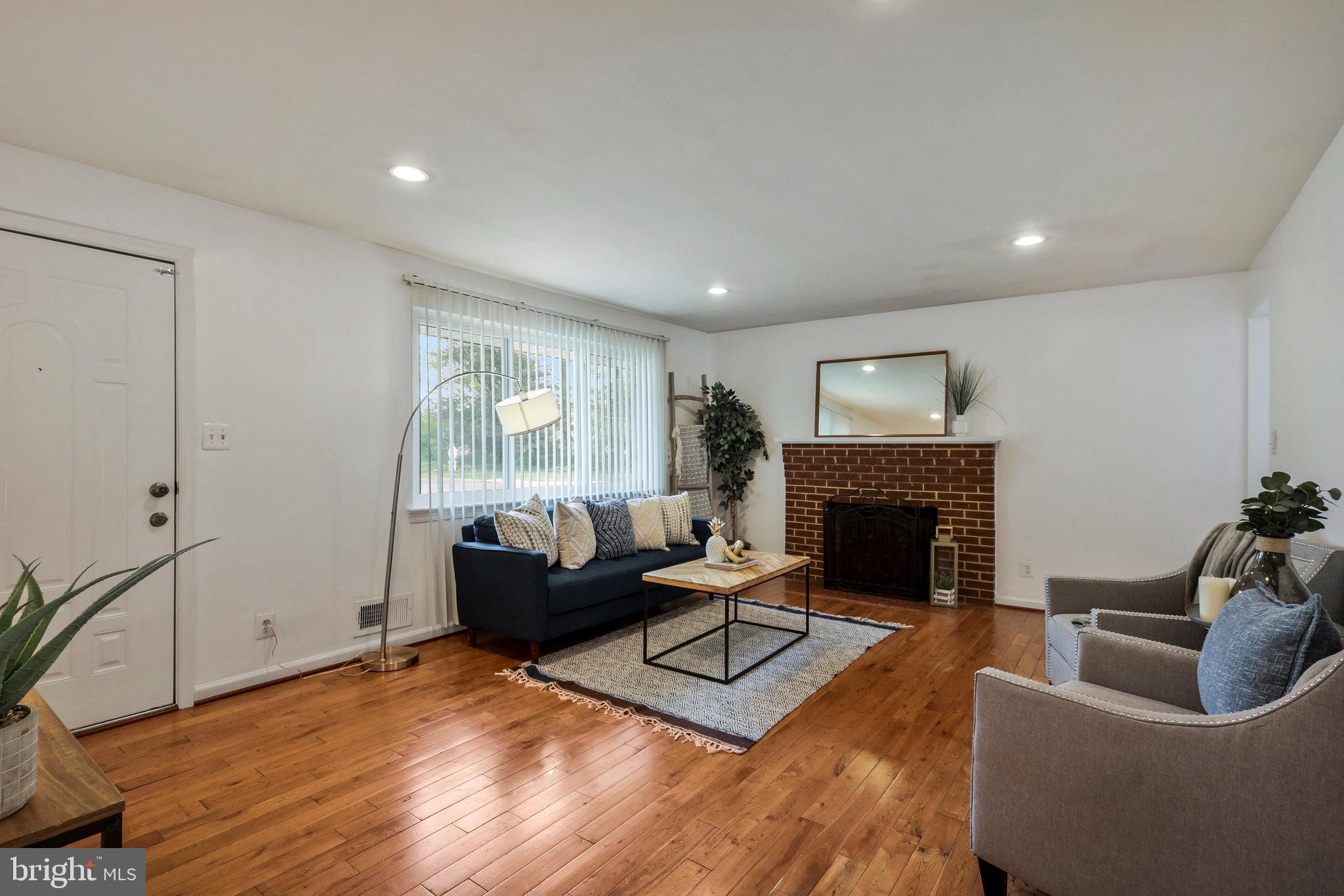 2411 Brooks Dr