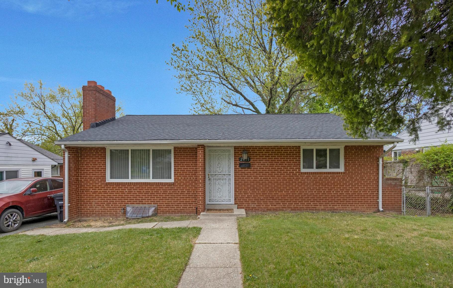 2411 Brooks Dr