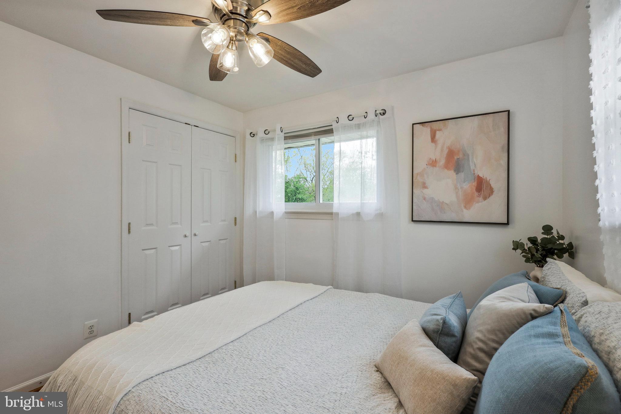 2411 Brooks Dr
