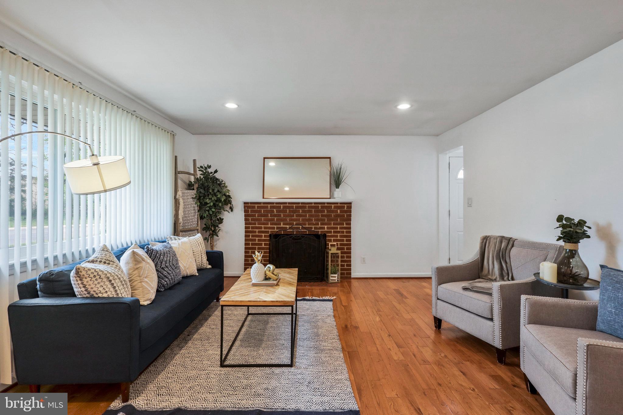 2411 Brooks Dr