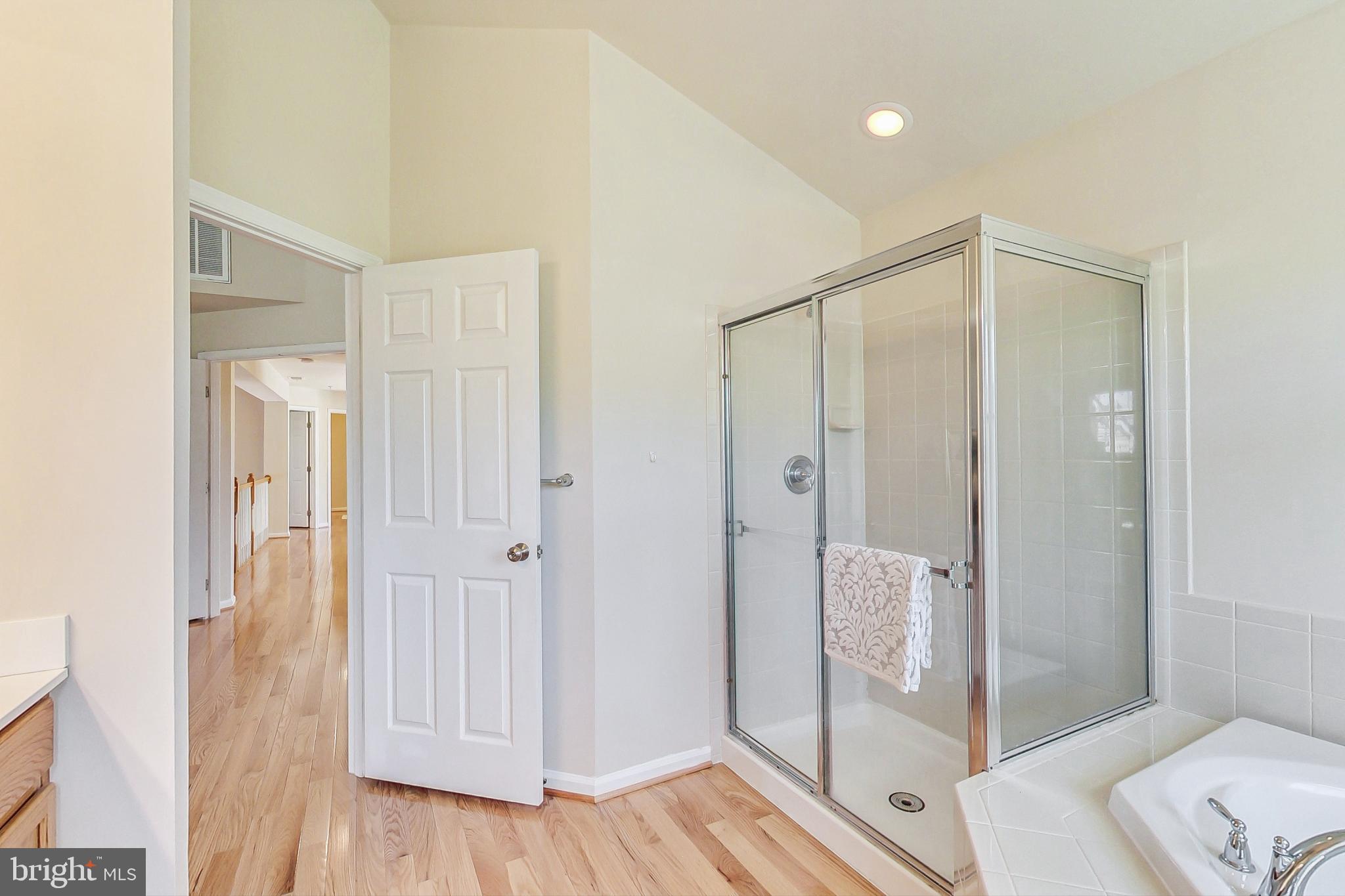 1810 Orchard Hill Dr