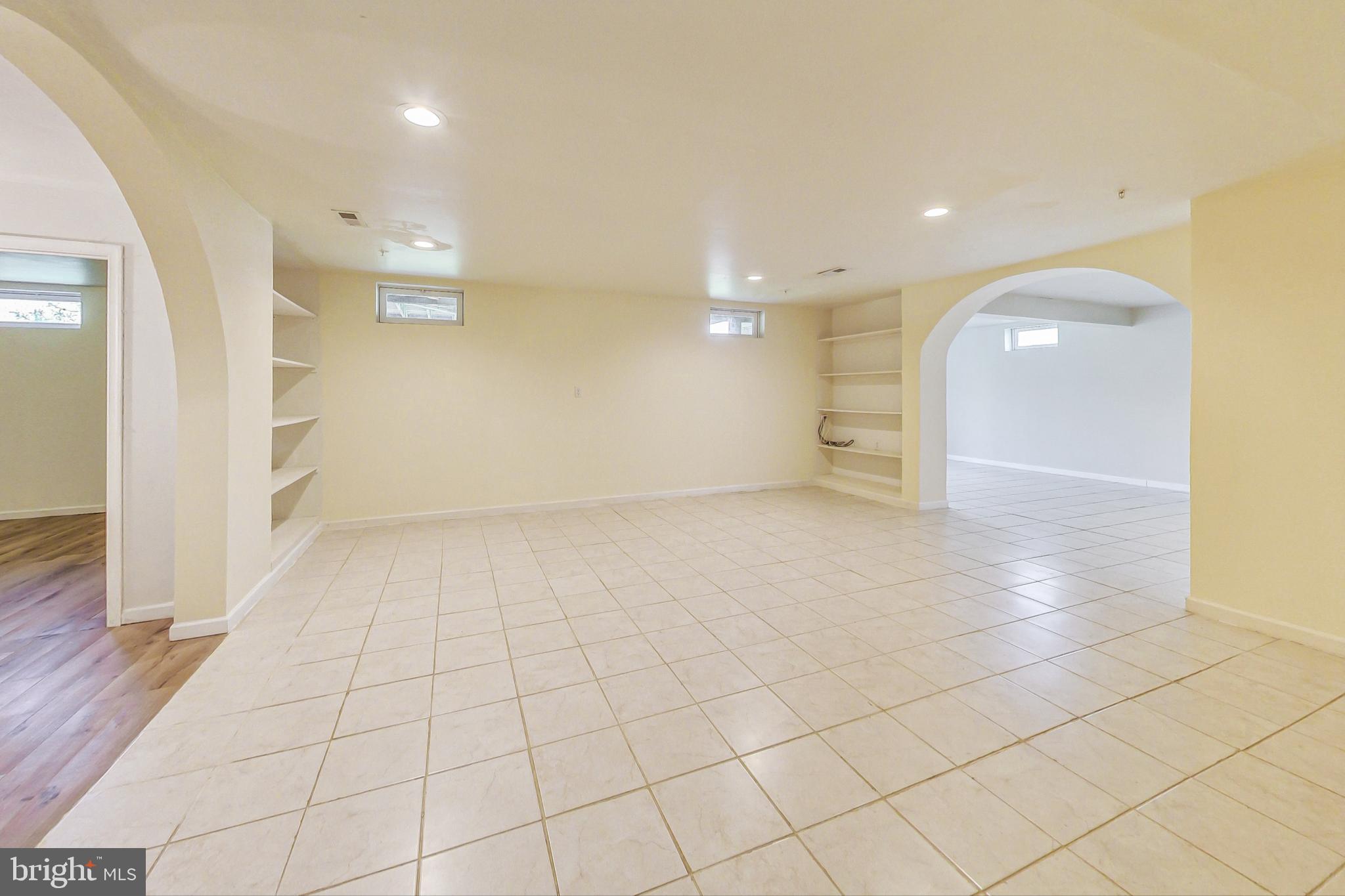 1810 Orchard Hill Dr