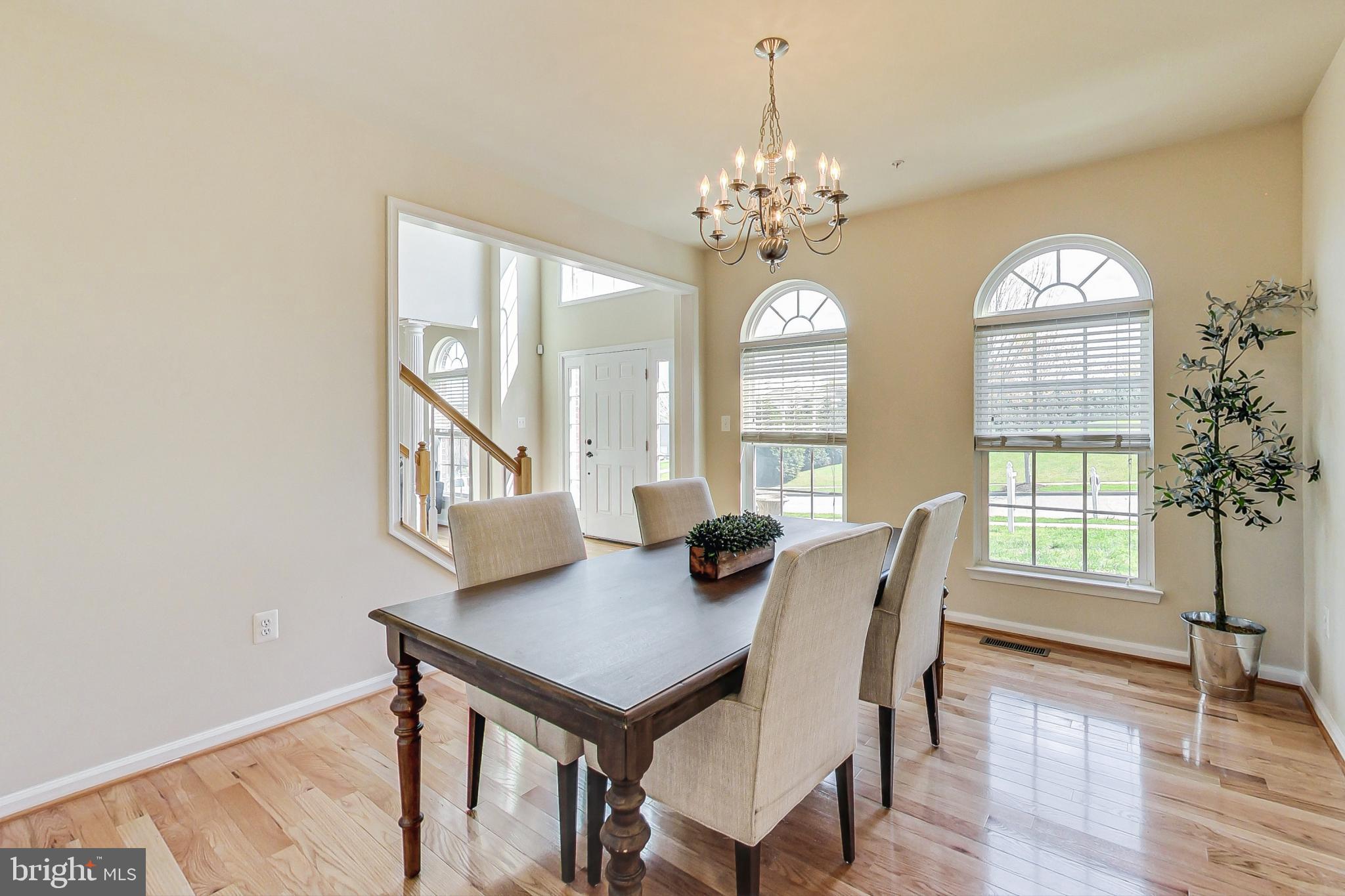 1810 Orchard Hill Dr