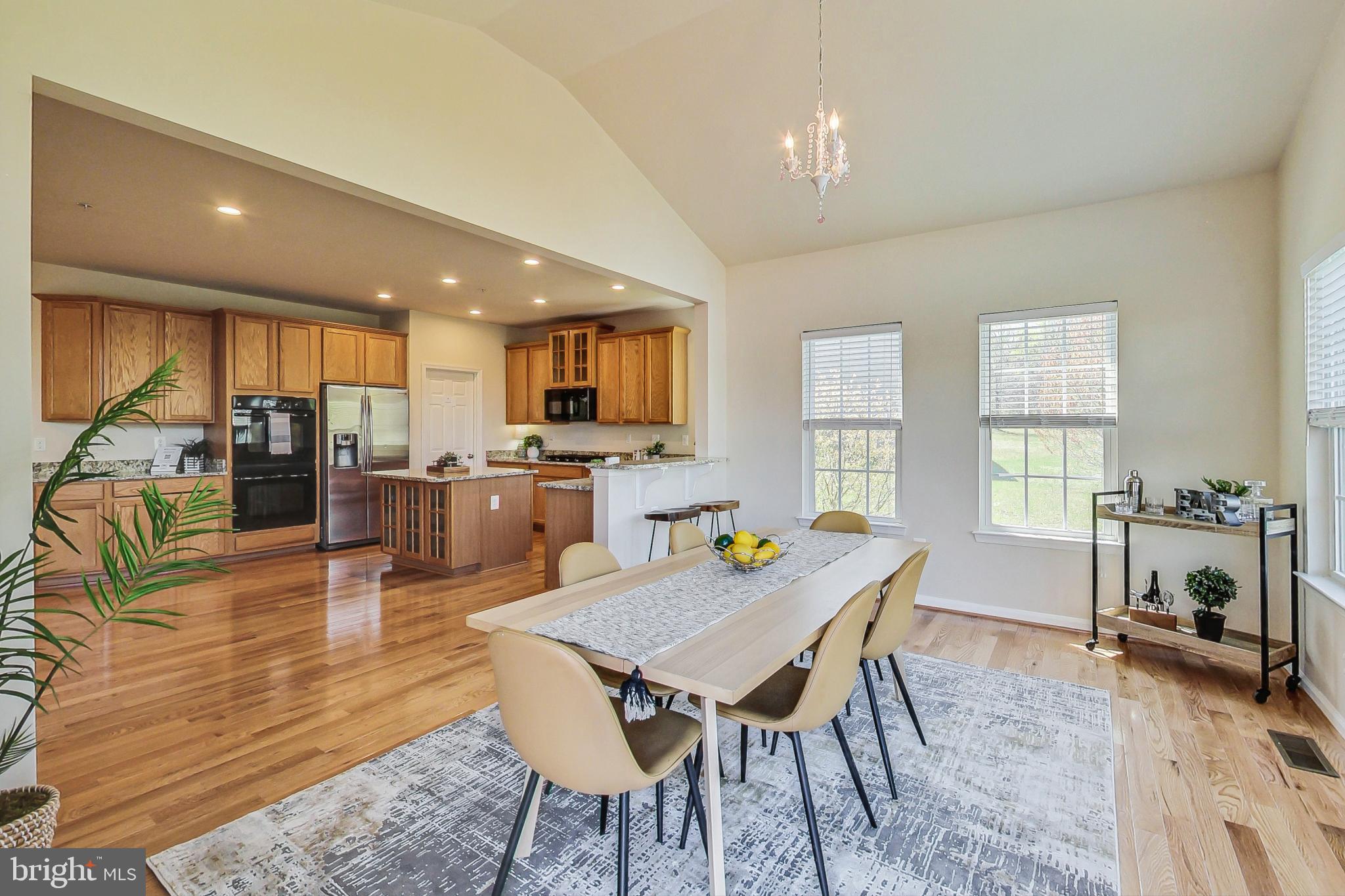 1810 Orchard Hill Dr