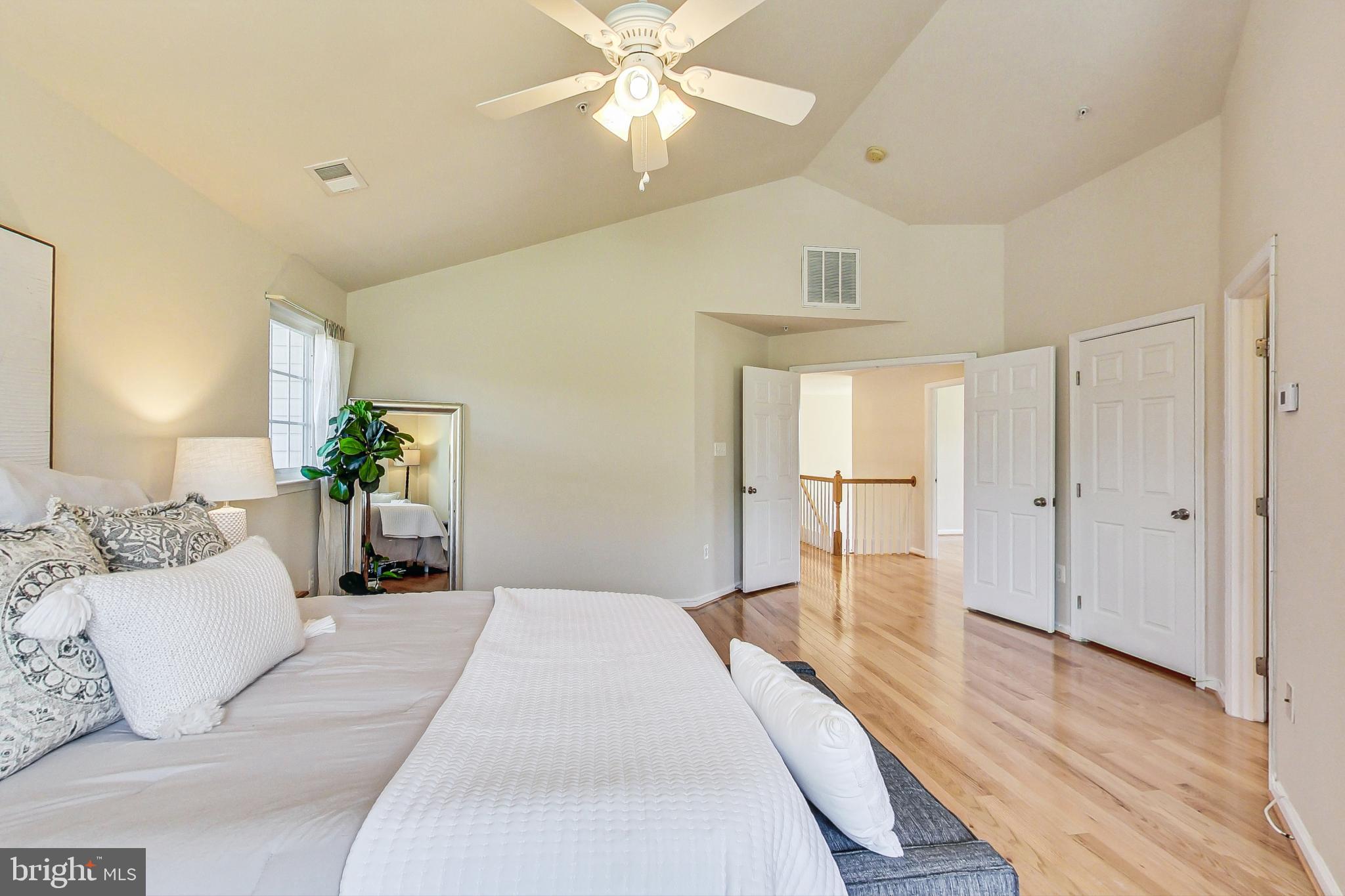 1810 Orchard Hill Dr