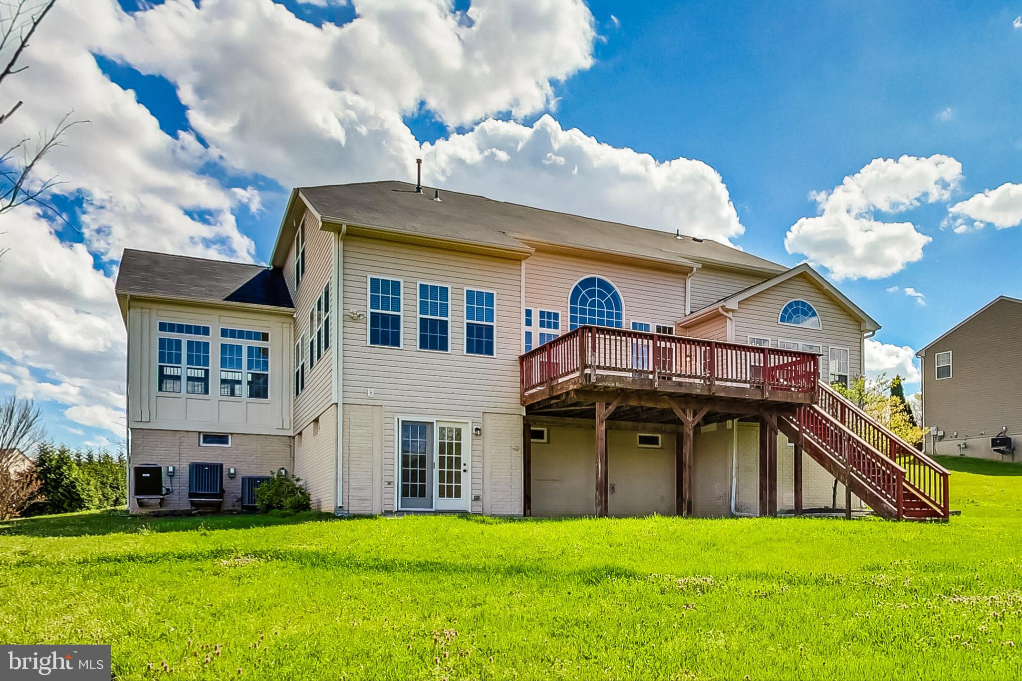 1810 Orchard Hill Dr