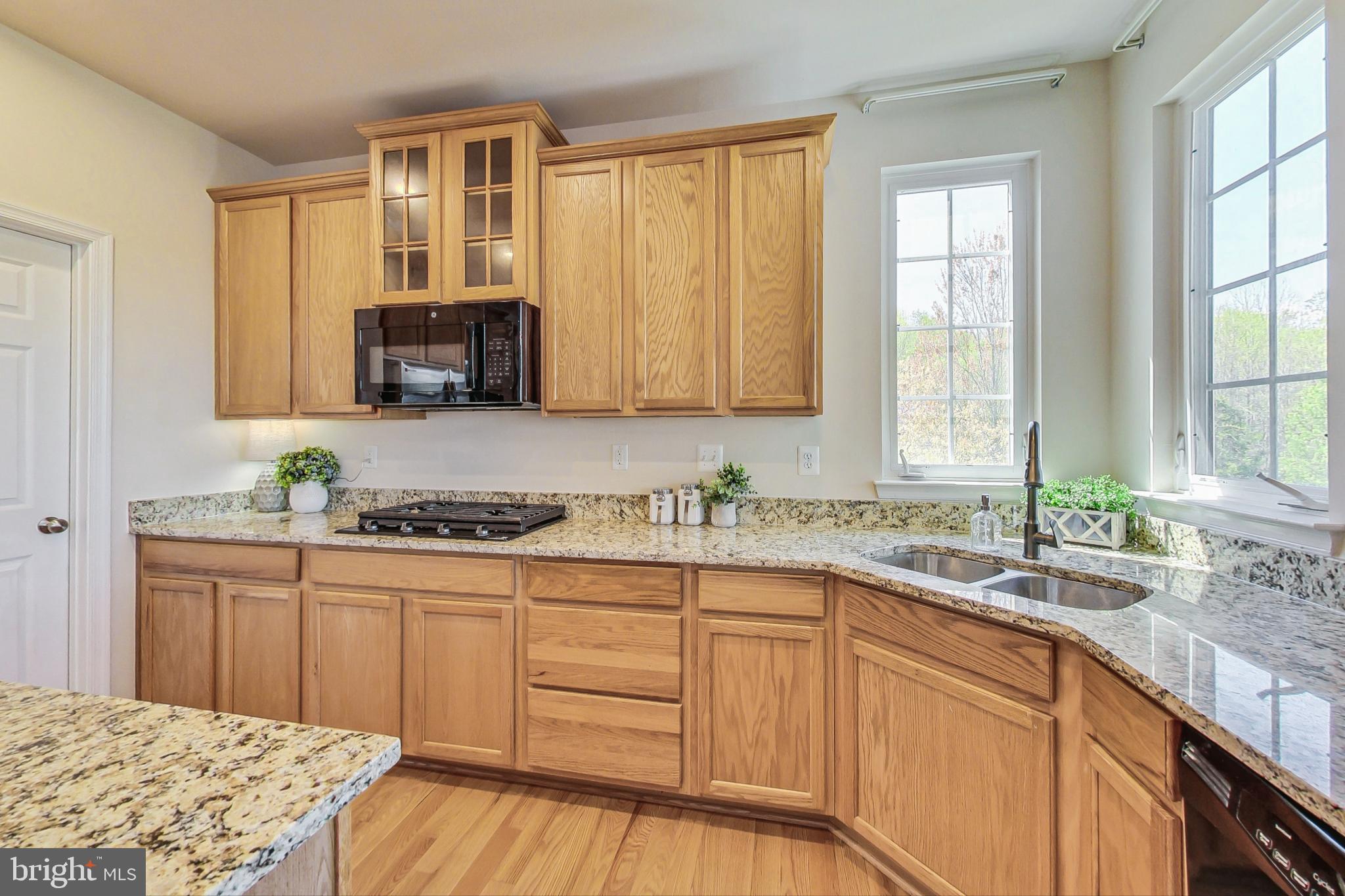 1810 Orchard Hill Dr