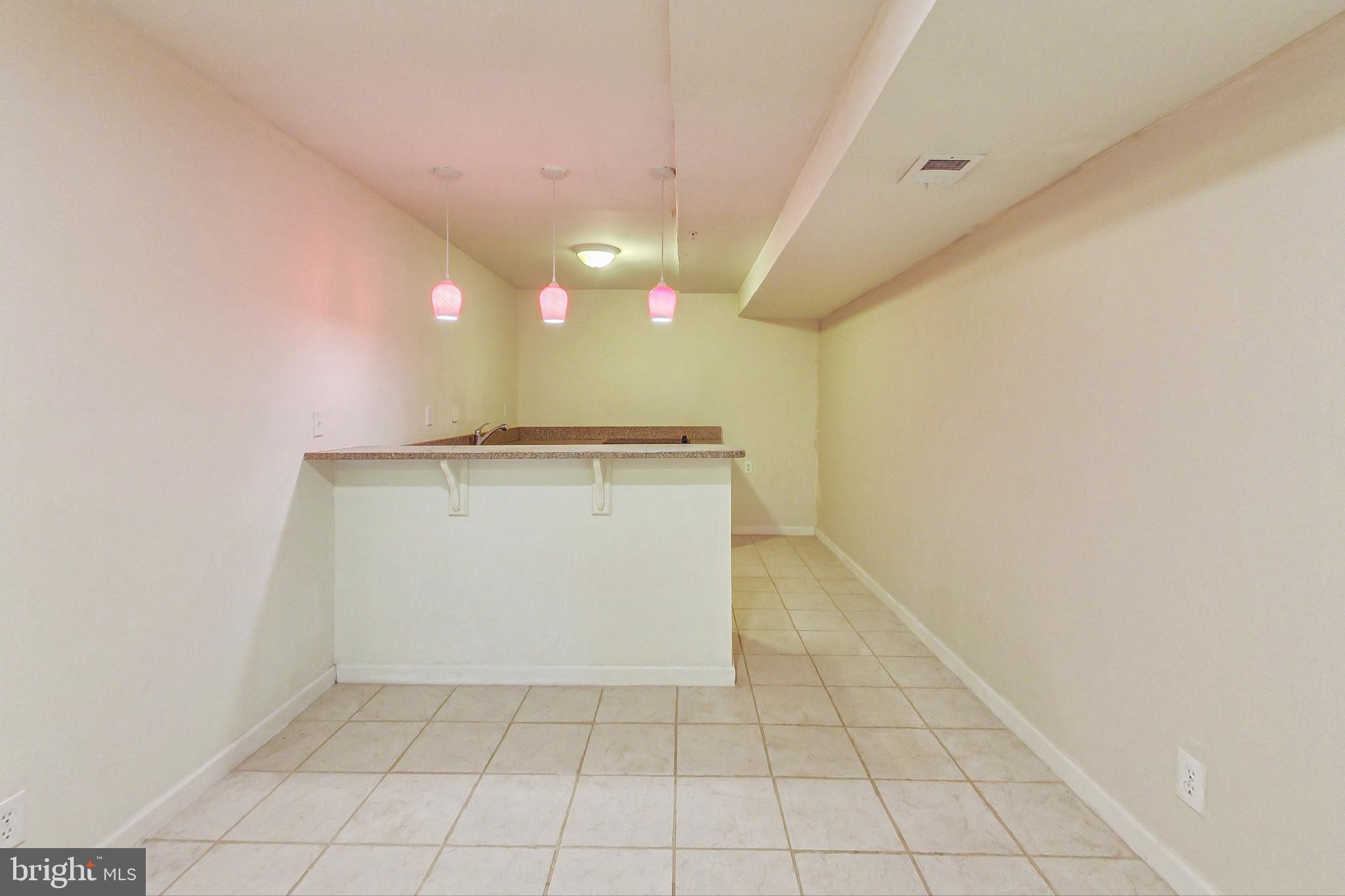 1810 Orchard Hill Dr