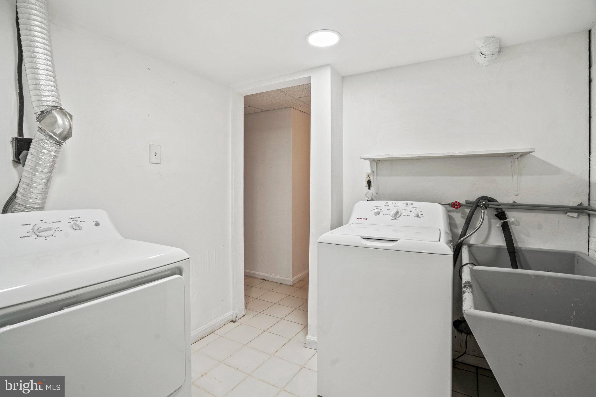 3816 Crystal Ln