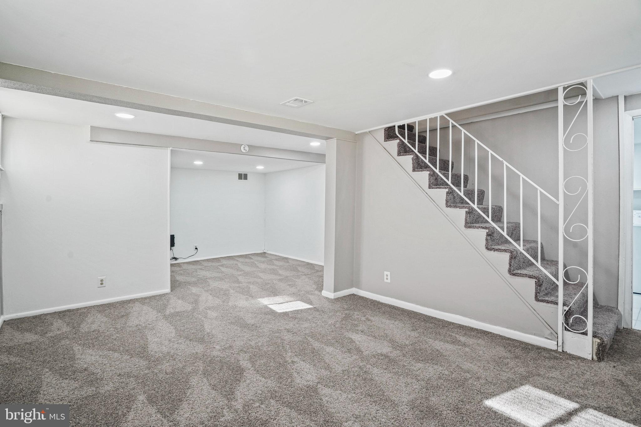 3816 Crystal Ln
