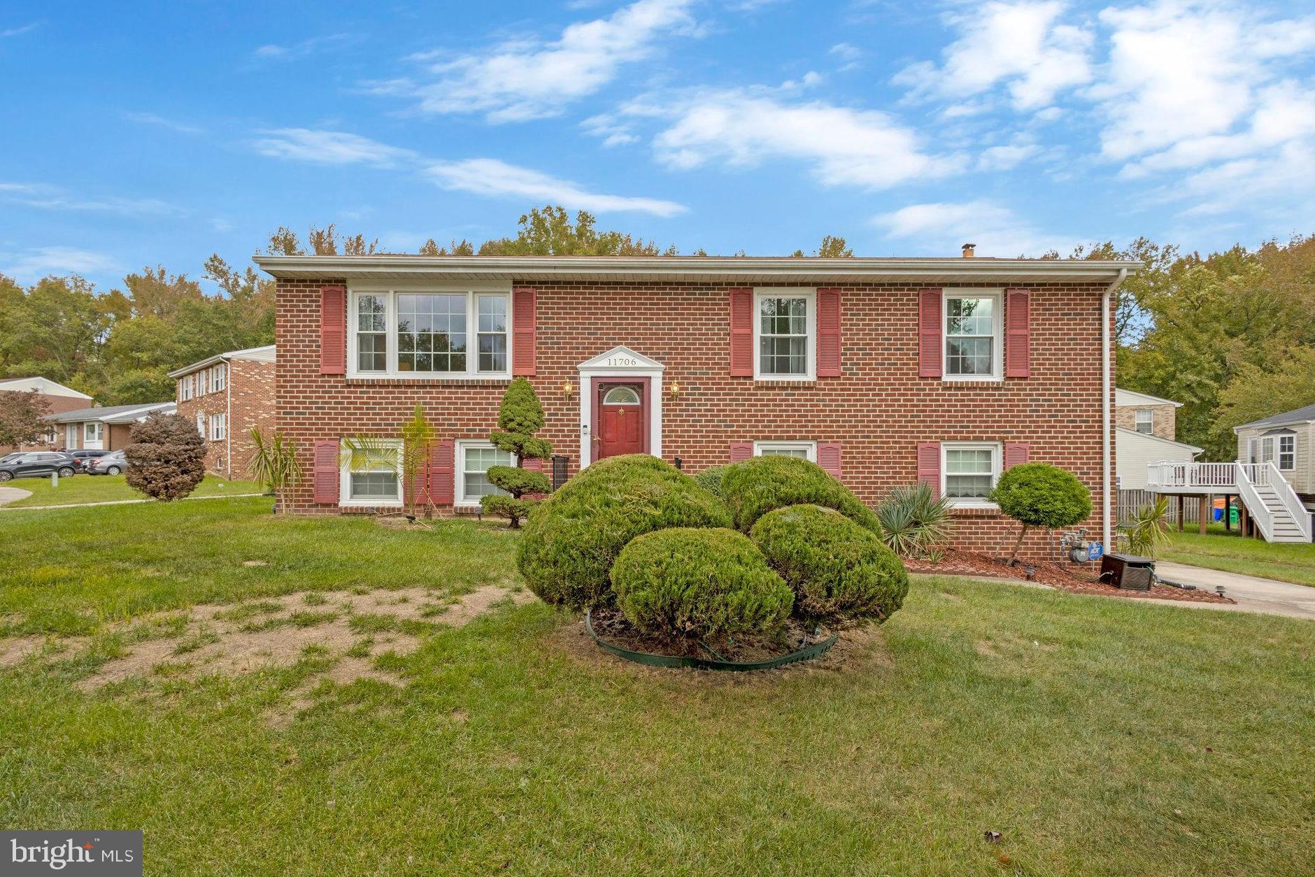 11706 Sylvia Dr