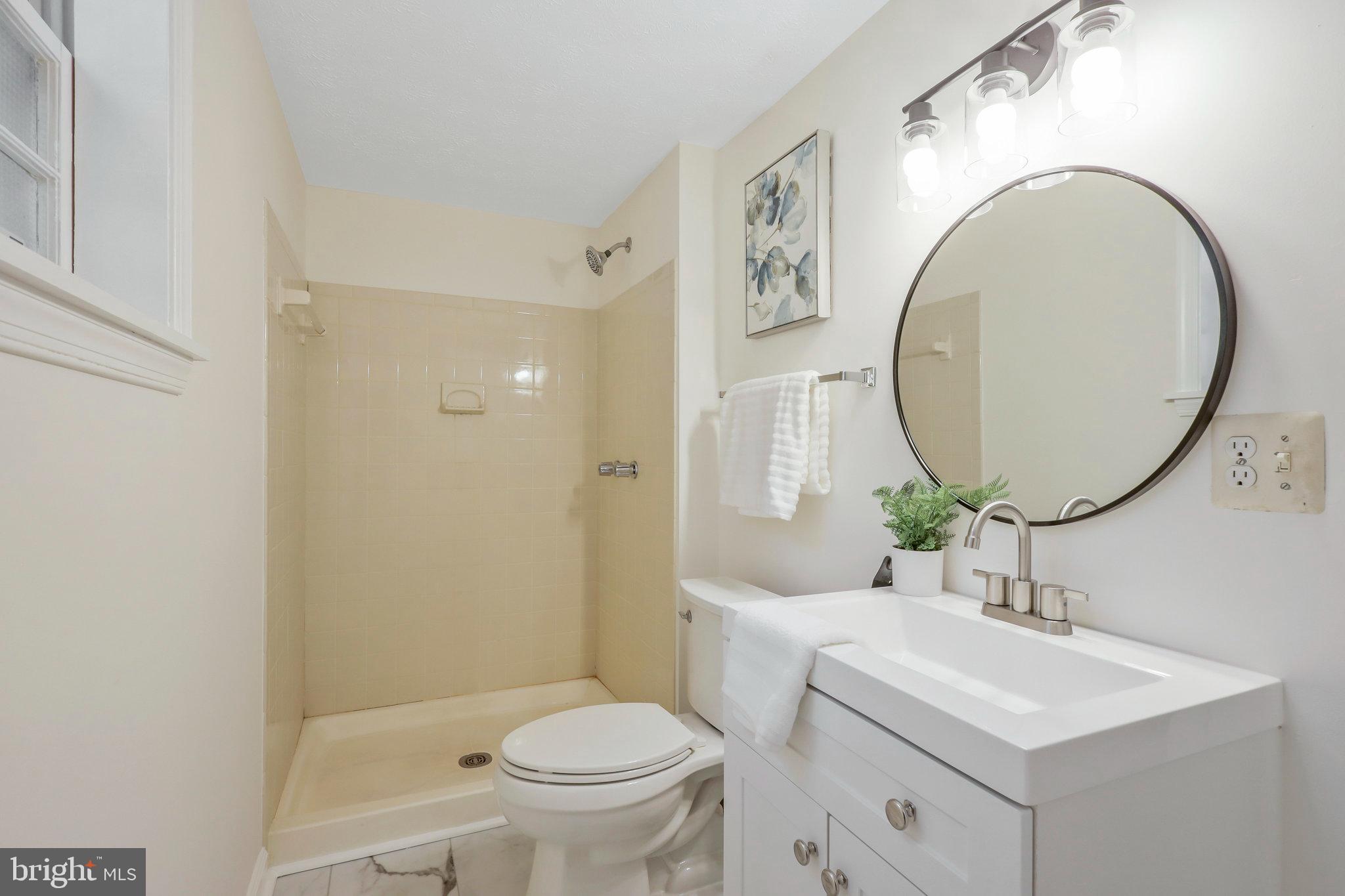 11706 Sylvia Dr