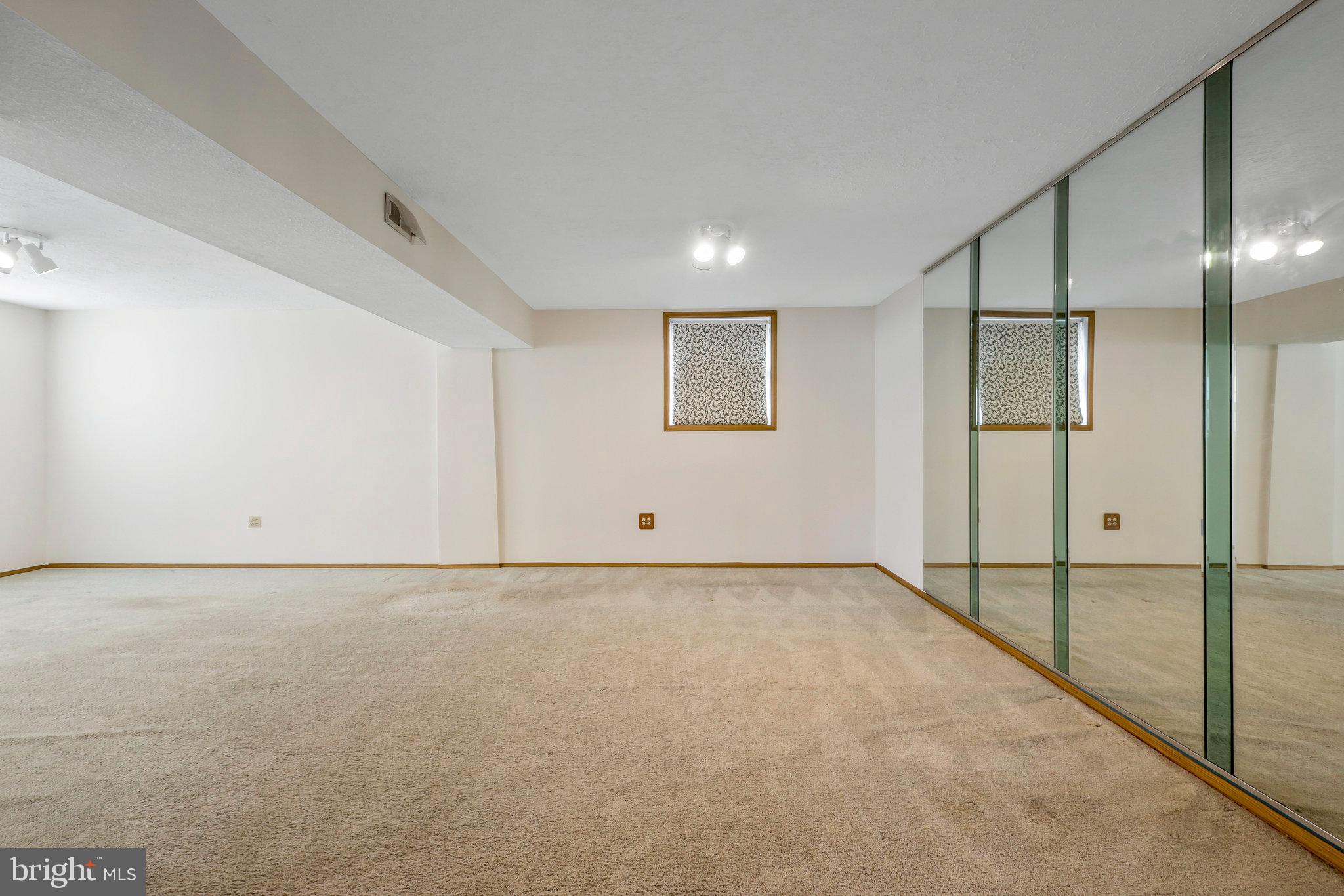11706 Sylvia Dr