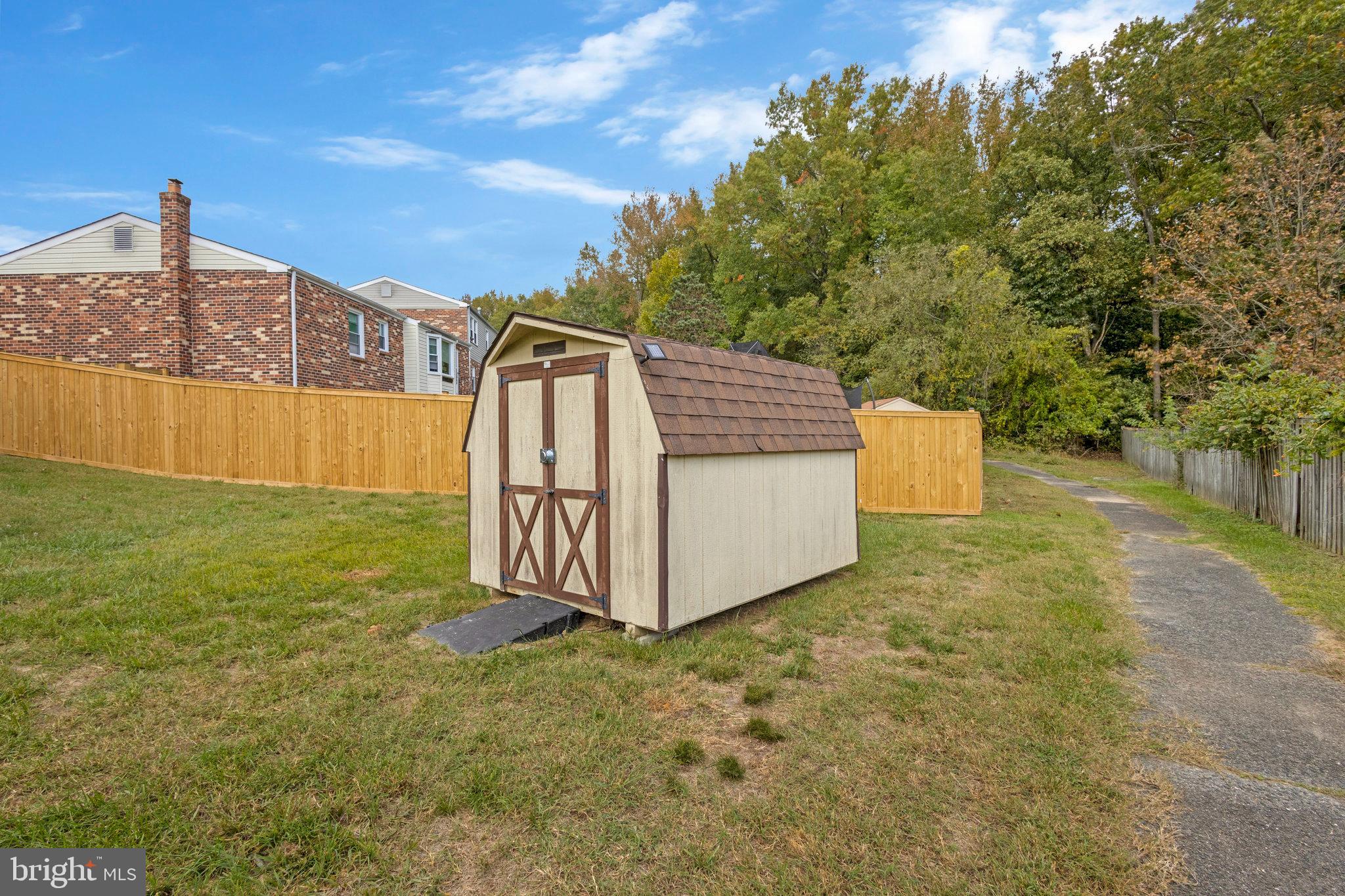 11706 Sylvia Dr